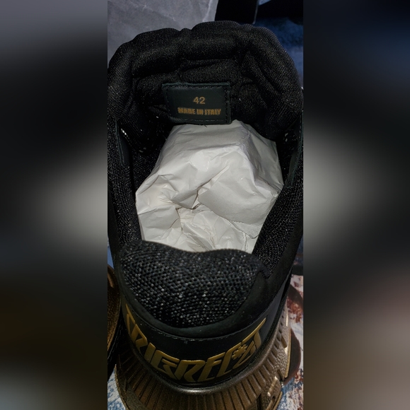 COPY - 2024 BRAND NEW VERSACE Trigreca Tessuti Black and Gold Sneakers SZ 42 - Picture 10 of 11